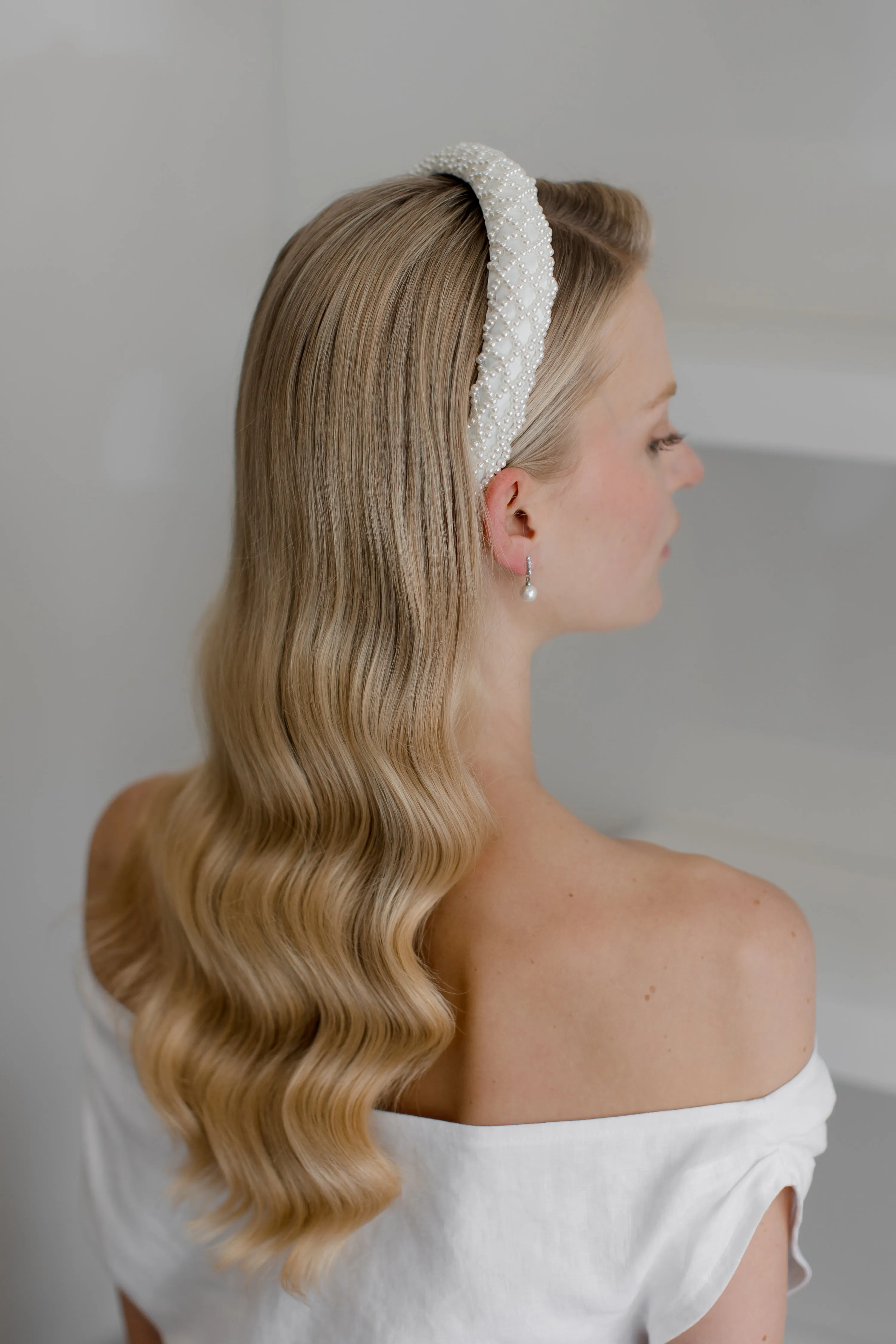 Aurora - Classic Style Pearl Bridal Headband